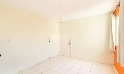 Apartamento com 2 quartos para alugar na rua intendente alfredo azevedo, 843, glória, porto alegre, 43 m2 por r$ 1.100