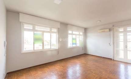 Apartamento com 3 quartos para alugar na Rua Euclydes da Cunha, 12, Partenon, Porto Alegre, 116 m2 por R$ 2.700