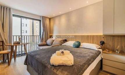 Apartamento com 1 quarto para alugar na Rua Vinte e Quatro de Outubro, 1585, Auxiliadora, Porto Alegre, 24 m2 por R$ 3.100