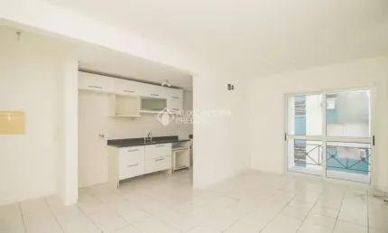 Apartamento com 3 quartos para alugar na Rua Luiz de Camões, 903, Santo Antônio, Porto Alegre, 103 m2 por R$ 2.400