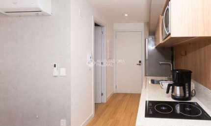Loft com 1 quarto para alugar na Rua Vinte e Quatro de Outubro, 1585, Auxiliadora, Porto Alegre, 24 m2 por R$ 3.400
