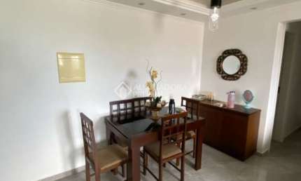 Apartamento com 3 quartos para alugar na Rua Irmão Félix Roberto, 100, Humaitá, Porto Alegre, 51 m2 por R$ 2.800