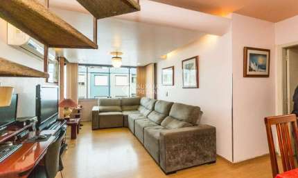 Cobertura com 3 quartos para alugar na Rua Guilherme Schell, 500, Santo Antônio, Porto Alegre, 196 m2 por R$ 5.650