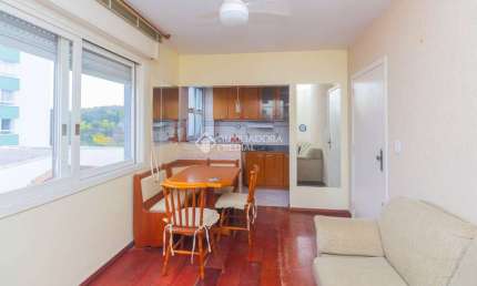 Apartamento com 1 quarto para alugar na Rua Doutor Eduardo Chartier, 1043, Passo da Areia, Porto Alegre, 35 m2 por R$ 1.500