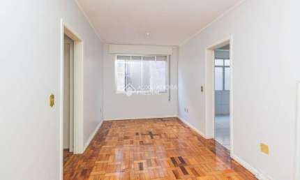 Apartamento com 2 quartos para alugar na Rua Sorocaba, 14, Passo da Areia, Porto Alegre, 65 m2 por R$ 2.300