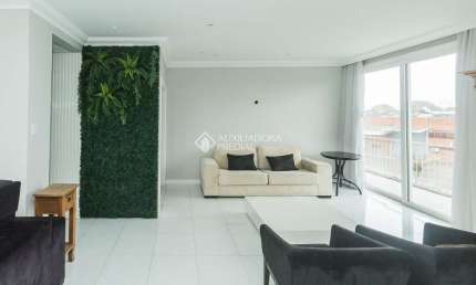Apartamento com 3 quartos para alugar na Avenida Fernando Ferrari, 435, Anchieta, Porto Alegre, 200 m2 por R$ 3.100
