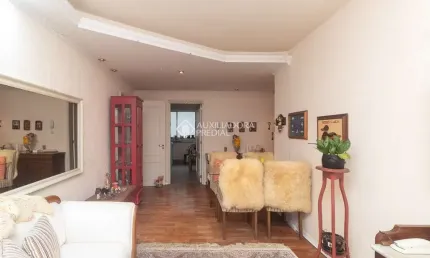 Apartamento com 2 quartos para alugar na Avenida Getúlio Vargas, 123, Menino Deus, Porto Alegre, 60 m2 por R$ 2.350