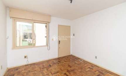 Apartamento com 3 quartos para alugar na Rua Max Juniman, 140, Humaitá, Porto Alegre, 75 m2 por R$ 1.780