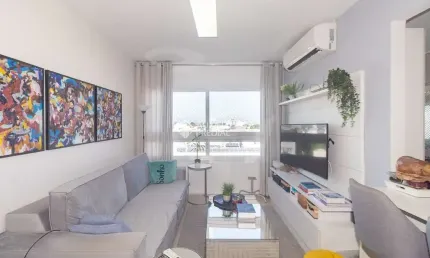 Apartamento com 3 quartos para alugar na Rua Doutor João Inácio, 1208, Navegantes, Porto Alegre, 77 m2 por R$ 2.900