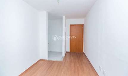 Apartamento com 2 quartos para alugar na Avenida Baltazar de Oliveira Garcia, 2426, Costa e Silva, Porto Alegre, 41 m2 por R$ 1.600