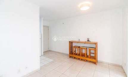 Apartamento com 2 quartos para alugar na Avenida José Aloísio Filho, 411, Humaitá, Porto Alegre, 53 m2 por R$ 1.650