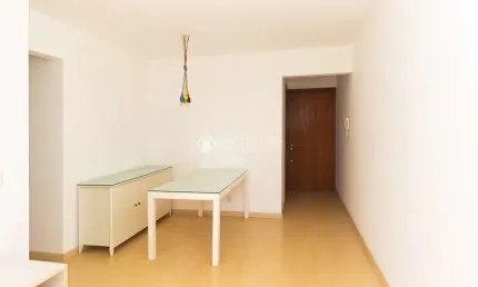 Apartamento com 3 quartos para alugar na Rua Carlos Silveira Martins Pacheco, 55, Cristo Redentor, Porto Alegre, 70 m2 por R$ 3.400