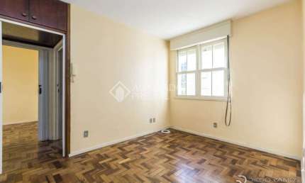Apartamento com 2 quartos para alugar na Rua Engenheiro Fernando Mendes Ribeiro, 95, Santo Antônio, Porto Alegre, 48 m2 por R$ 1.200