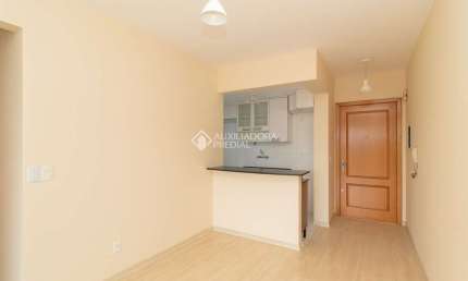 Apartamento com 3 quartos para alugar na Rua Wilson Adnislen Freitas de Paiva, 41, Cavalhada, Porto Alegre, 105 m2 por R$ 2.790