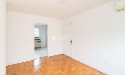 Apartamento com 2 quartos para alugar na Rua Upamaroti, 1301, Cristal, Porto Alegre, 62 m2 por R$ 1.500
