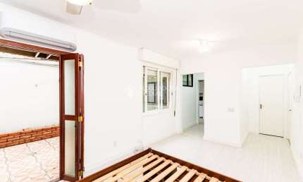 Kitnet / Stúdio para alugar na Rua Joaquim Nabuco, 357, Cidade Baixa, Porto Alegre, 33 m2 por R$ 1.500