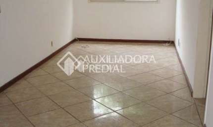 Apartamento com 1 quarto para alugar na Rua Doutor Pereira Neto, 1870, Tristeza, Porto Alegre, 44 m2 por R$ 900
