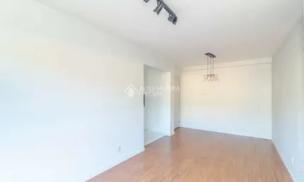 Apartamento com 3 quartos para alugar na Avenida da Cavalhada, 3559, Cavalhada, Porto Alegre, 72 m2 por R$ 1.800