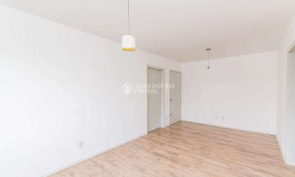 Apartamento com 3 quartos para alugar na Rua Comendador Rodolfo Gomes, 418, Menino Deus, Porto Alegre, 100 m2 por R$ 1.600