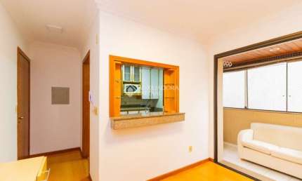 Apartamento com 1 quarto para alugar na Avenida Assis Brasil, 1086, Passo da Areia, Porto Alegre, 44 m2 por R$ 1.800
