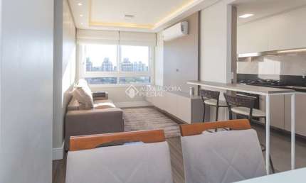 Apartamento com 2 quartos para alugar na Rua Jerônymo Zelmanovitz, 100, São Sebastião, Porto Alegre, 56 m2 por R$ 4.200