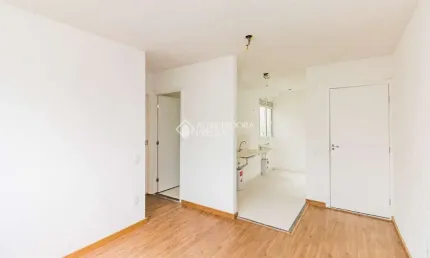 Apartamento com 2 quartos para alugar na Rua Sabino Pereira Nunes, 931, Restinga, Porto Alegre, 40 m2 por R$ 900