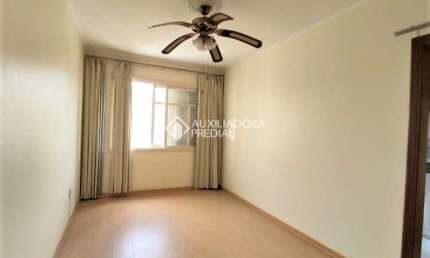 Apartamento com 1 quarto para alugar na Avenida da Azenha, 1520, Azenha, Porto Alegre, 47 m2 por R$ 1.380