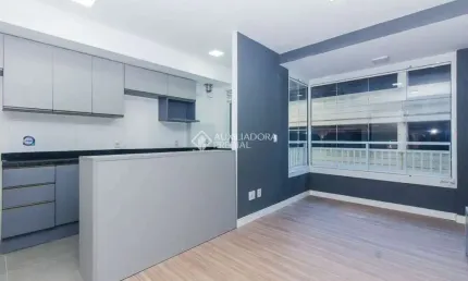 Apartamento com 2 quartos para alugar na rua airton ferreira da silva, 295, humaitá, porto alegre, 45 m2 por r$ 1.950