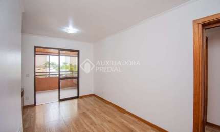 Apartamento com 2 quartos para alugar na Rua Rodolfo Simch, 435, Jardim Lindóia, Porto Alegre, 65 m2 por R$ 2.000