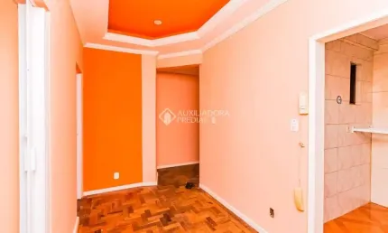 Apartamento com 2 quartos para alugar na Avenida Farrapos, 17, Floresta, Porto Alegre, 40 m2 por R$ 850