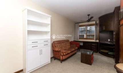 Apartamento com 1 quarto para alugar na Rua Quintino Bocaiúva, 411, Floresta, Porto Alegre, 77 m2 por R$ 2.000