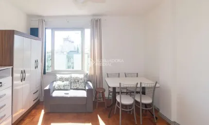 Apartamento com 1 quarto para alugar na Rua Lopo Gonçalves, 543, Cidade Baixa, Porto Alegre, 333 m2 por R$ 1.700