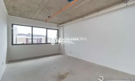 Sala comercial para alugar na Avenida Assis Brasil, 2827, Passo da Areia, Porto Alegre, 39 m2 por R$ 1.800