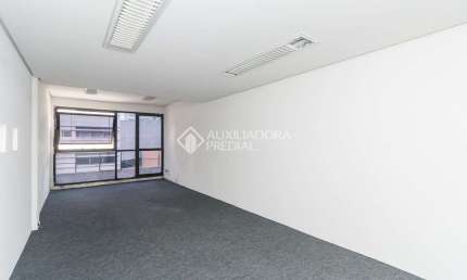 Sala comercial para alugar na Rua dos Andradas, 1248, Centro Histórico, Porto Alegre, 93 m2 por R$ 1.395