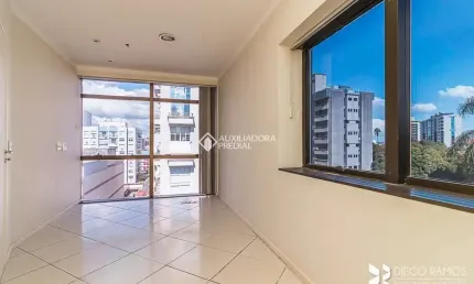 Sala comercial para alugar na Rua Padre Chagas, 66, Moinhos de Vento, Porto Alegre, 63 m2 por R$ 2.700