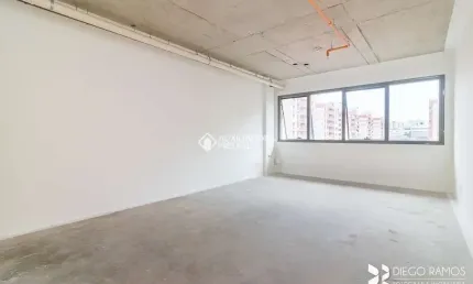 Sala comercial para alugar na Avenida Assis Brasil, 2827, Passo da Areia, Porto Alegre, 38 m2 por R$ 1.500