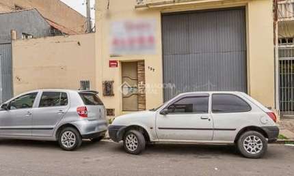 Barracão / Galpão / Depósito para alugar na Rua Ernesto Alves, 137, Floresta, Porto Alegre, 182 m2 por R$ 2.500
