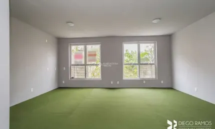 Sala comercial para alugar na Rua Felipe Camarão, 664, Rio Branco, Porto Alegre, 45 m2 por R$ 1.200