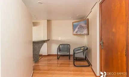 Sala comercial para alugar na Rua Uruguai, 295, Centro Histórico, Porto Alegre, 55 m2 por R$ 4.050