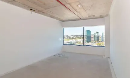 Sala comercial para alugar na Avenida Padre Cacique, 2703, Praia de Belas, Porto Alegre, 34 m2 por R$ 3.300