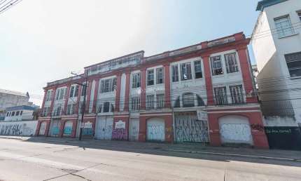 Prédio para alugar na Rua Voluntários da Pátria, 2725, Floresta, Porto Alegre, 7117 m2 por R$ 49.800