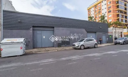 Barracão / Galpão / Depósito para alugar na Rua Comendador Coruja, 254, Floresta, Porto Alegre, 244 m2 por R$ 4.900