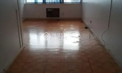Sala comercial para alugar na praça otávio rocha, 115, centro histórico, porto alegre, 25 m2 por r$ 690