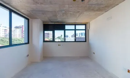 Sala comercial para alugar na avenida getúlio vargas, 769, menino deus, porto alegre, 32 m2 por r$ 1.400