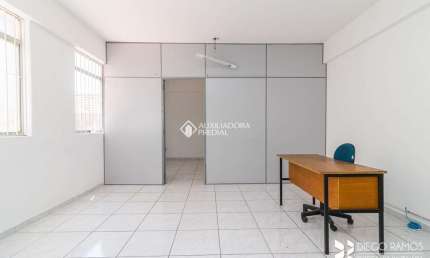 Sala comercial para alugar na Avenida São Pedro, 844, São Geraldo, Porto Alegre, 44 m2 por R$ 700