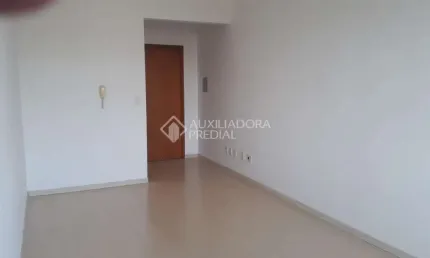 Sala comercial para alugar na rua paulo setúbal, 25, passo da areia, porto alegre, 23 m2 por r$ 989