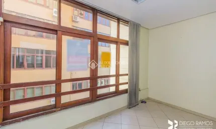 Sala comercial para alugar na Praça Quinze de Novembro, 66, Centro Histórico, Porto Alegre, 77 m2 por R$ 580