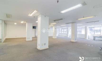 Sala comercial para alugar na Rua dos Andradas, 780, Centro Histórico, Porto Alegre, 284 m2 por R$ 5.000