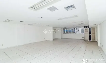 Sala comercial para alugar na rua dos andradas, 1248, centro histórico, porto alegre, 100 m2 por r$ 2.000