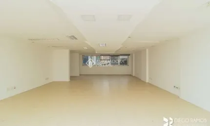 Sala comercial para alugar na Rua dos Andradas, 1248, Centro Histórico, Porto Alegre, 100 m2 por R$ 2.000